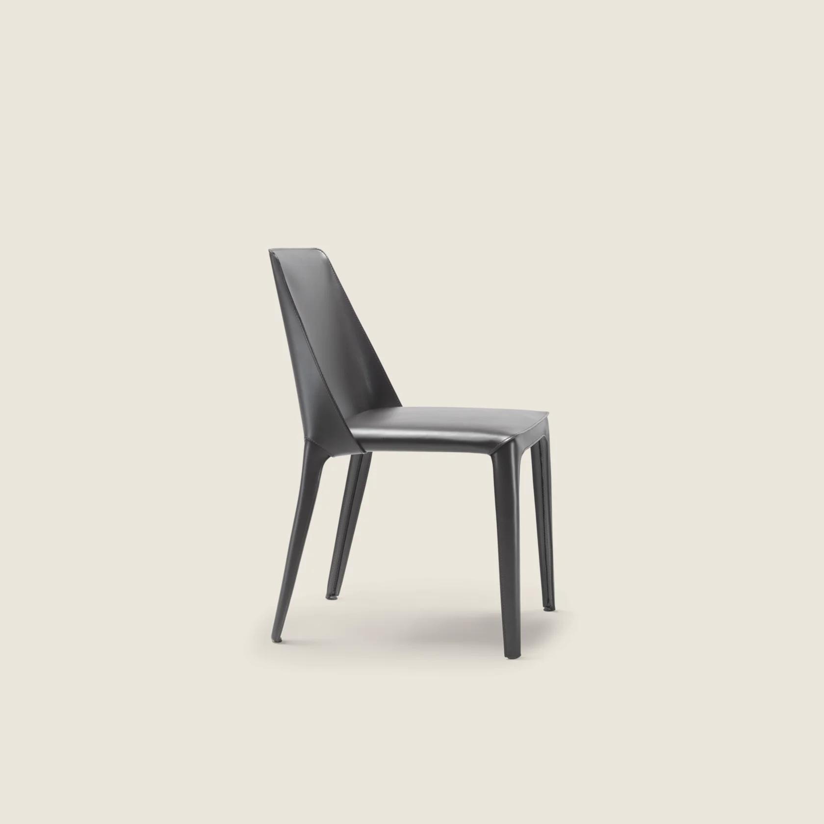 020301_ISABEL_CHAIR_01.png