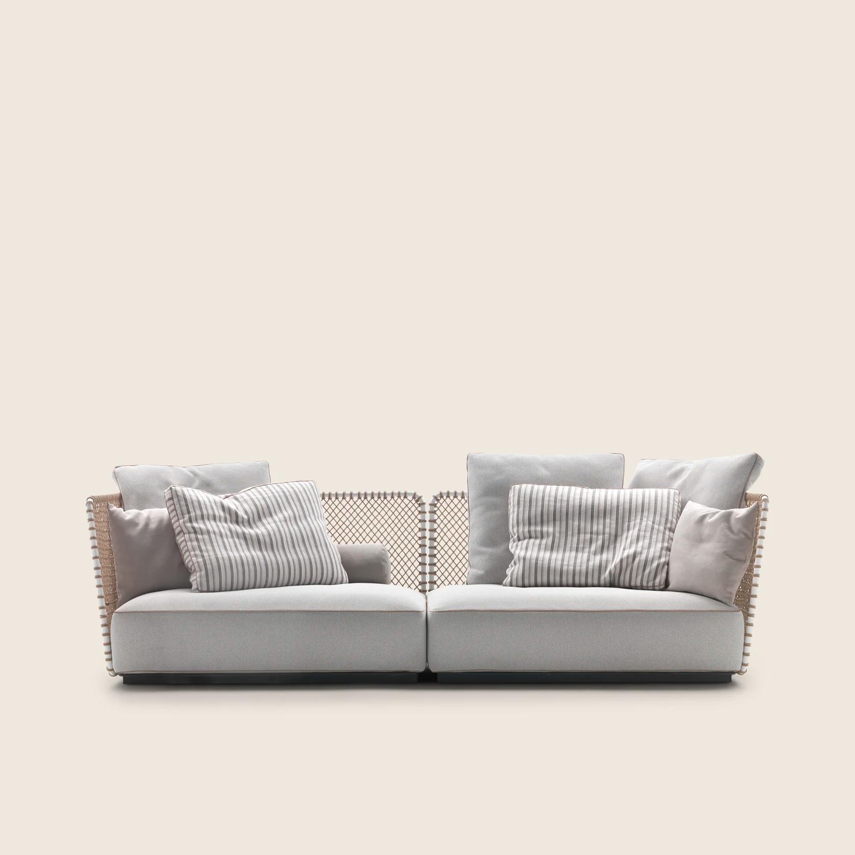 02C7B0_OASIS_SOFA_01.png