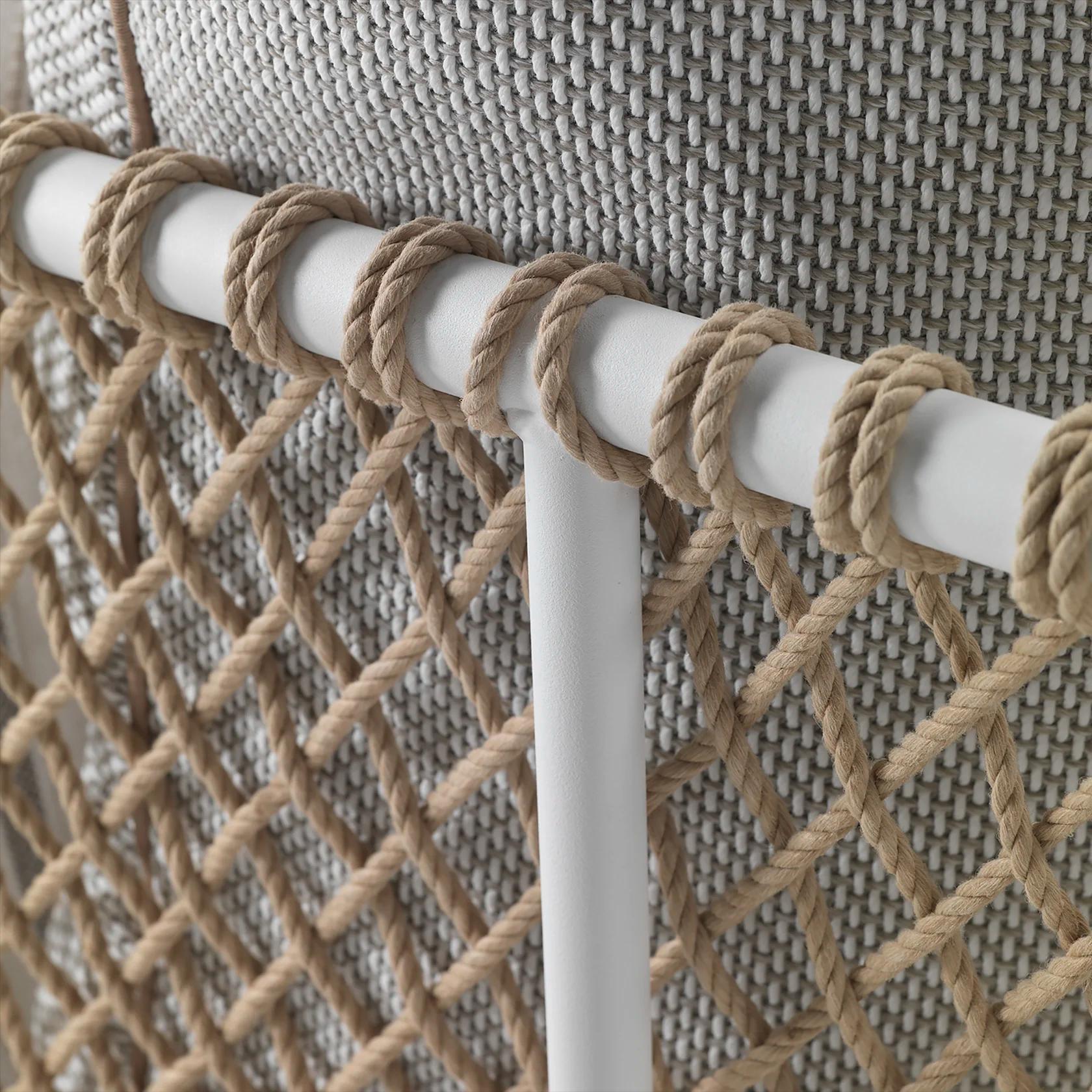 02C7B0_OASIS_SOFA_DET_01_Q.png