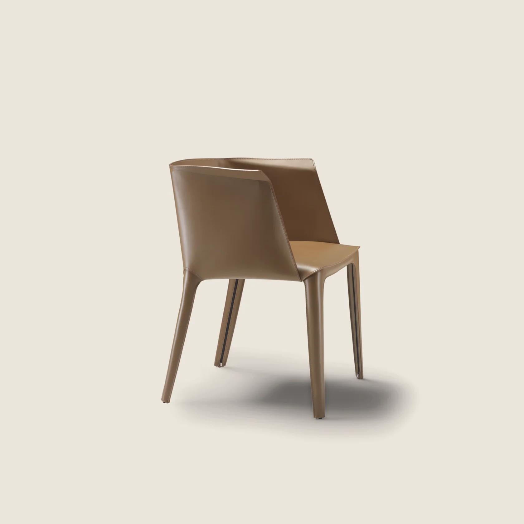 020301_ISABEL_CHAIR_04.png
