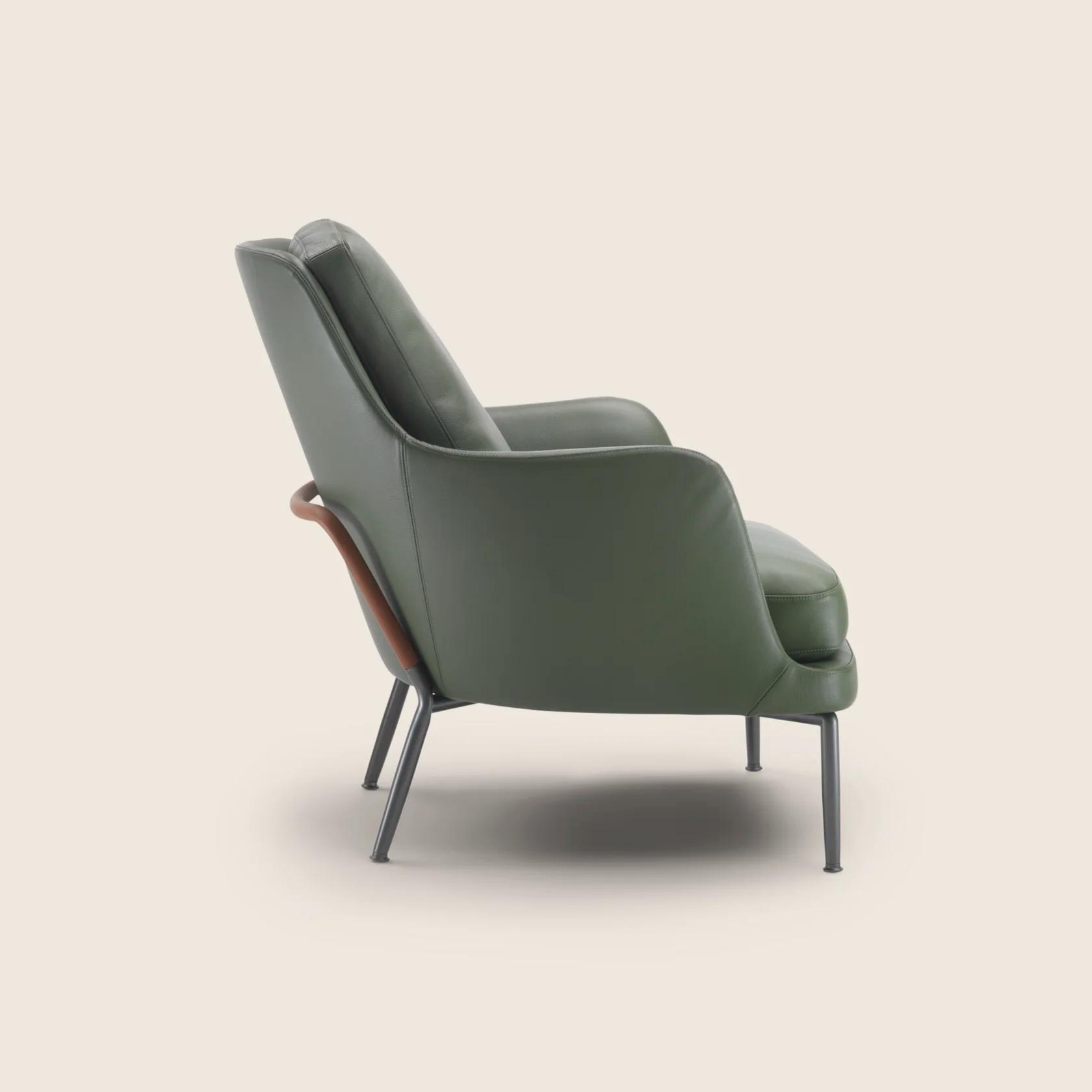 028623_MARLEY_ARMCHAIR_05.png