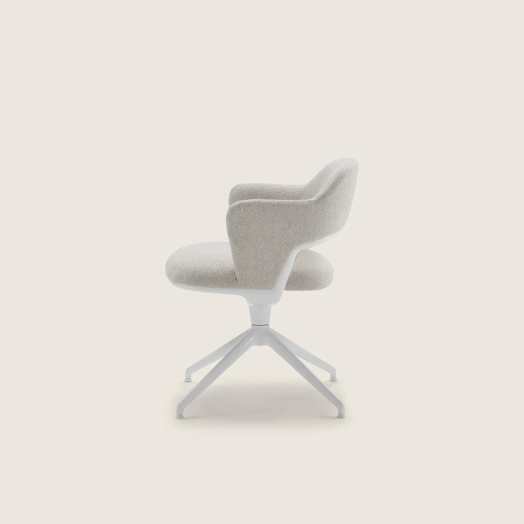 029811_ALMA_CHAIR_03.png