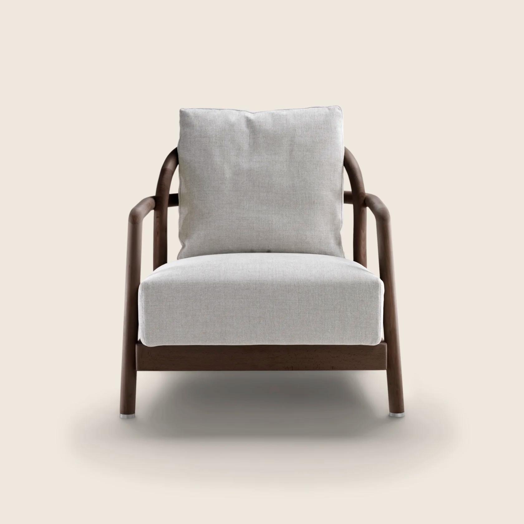025121_ALISON_ARMCHAIR_02.png
