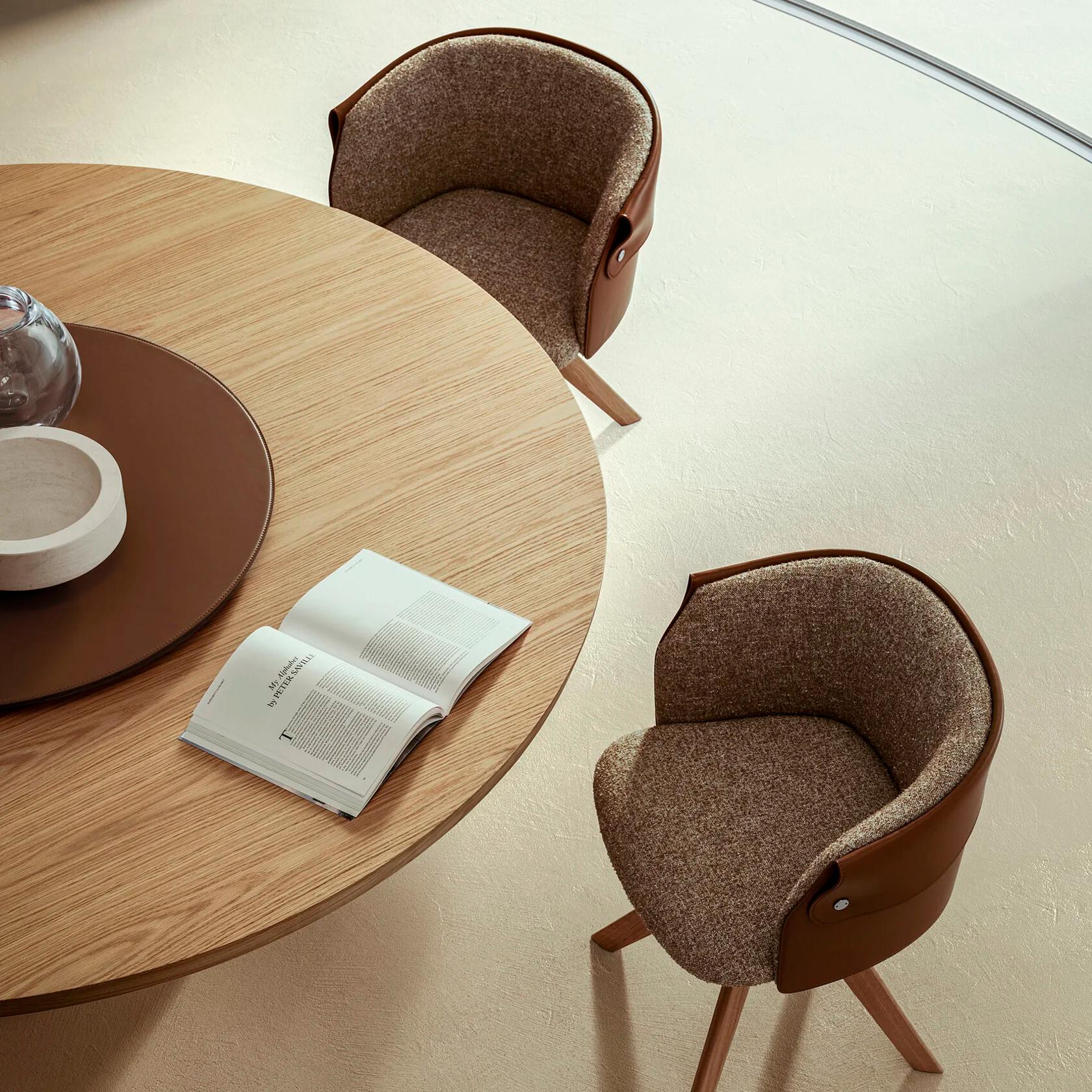02C211_OZZY_DINING_ARMCHAIR_SET_01.jpg