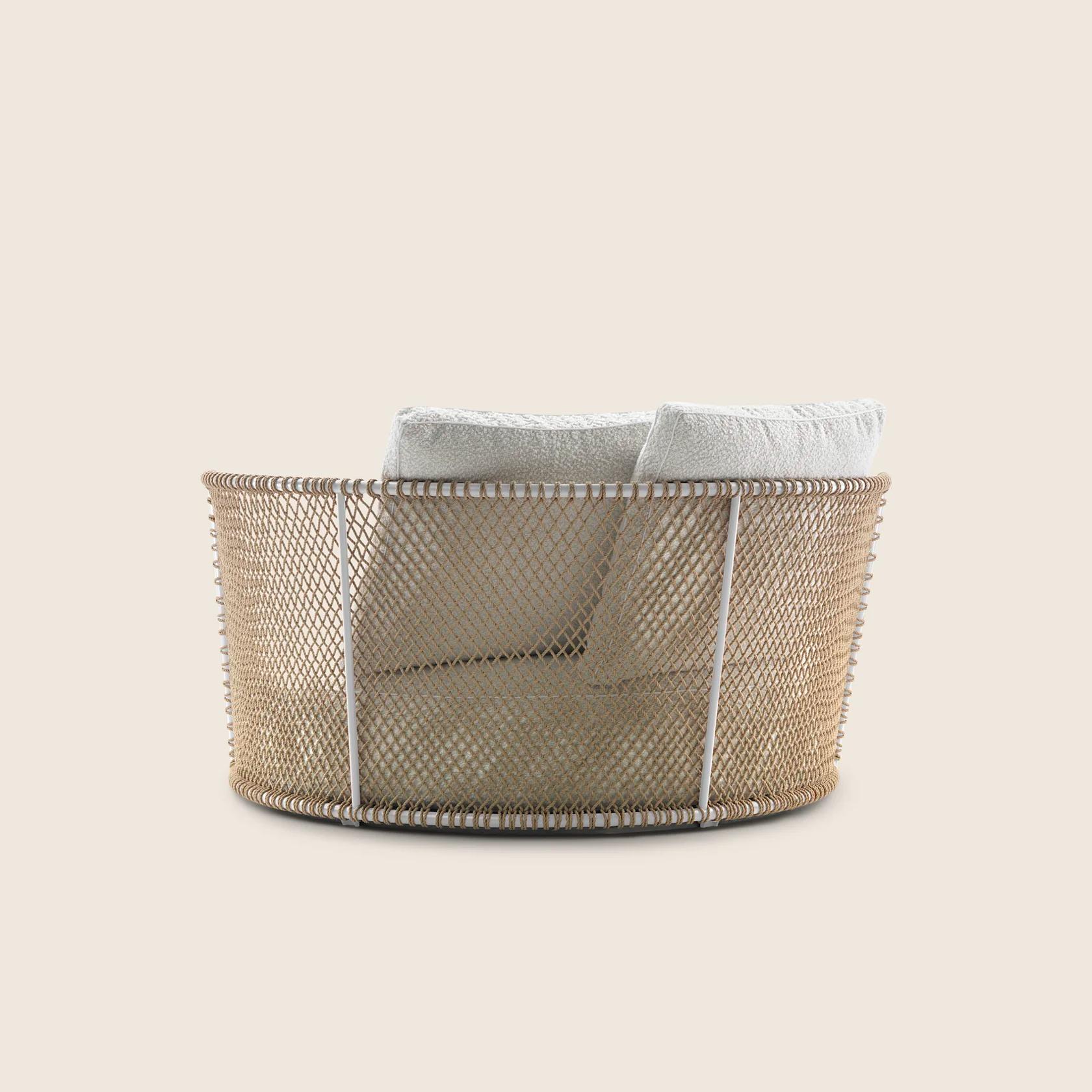 02C7A2_OASIS_ROUND_SOFA_04.png