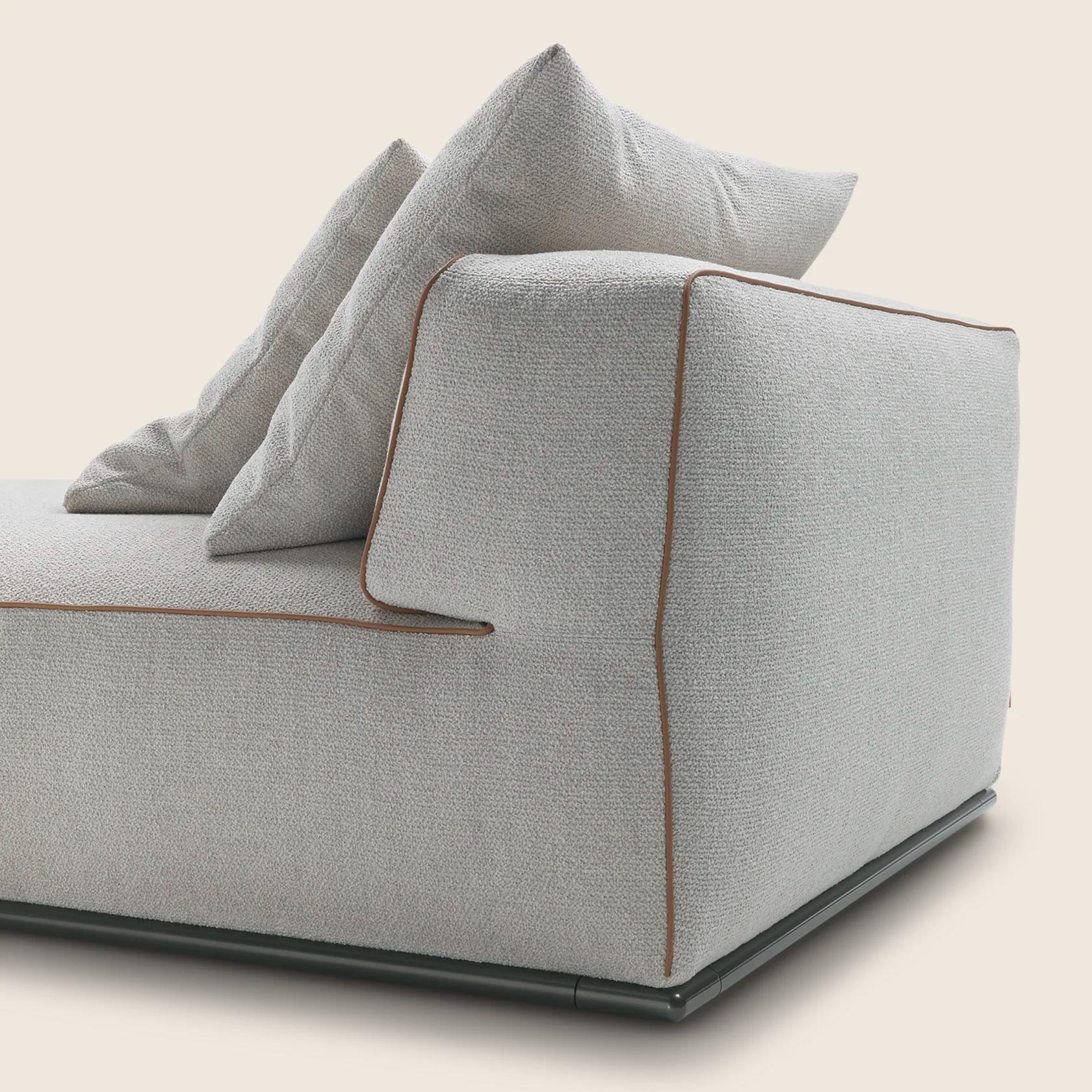 0293D1_PERRY_CHAISELONGUE_SET_06_Q.png