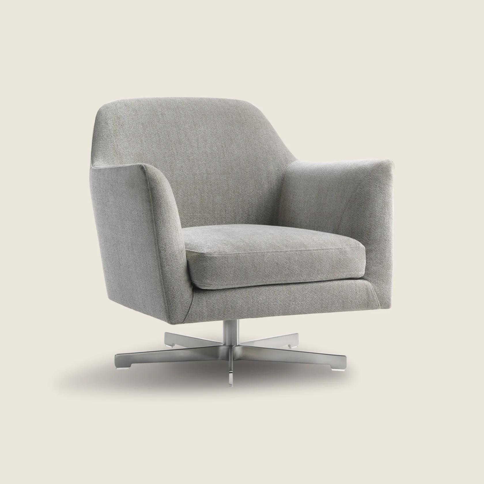 022601_03_LUCE_ARMCHAIR.png
