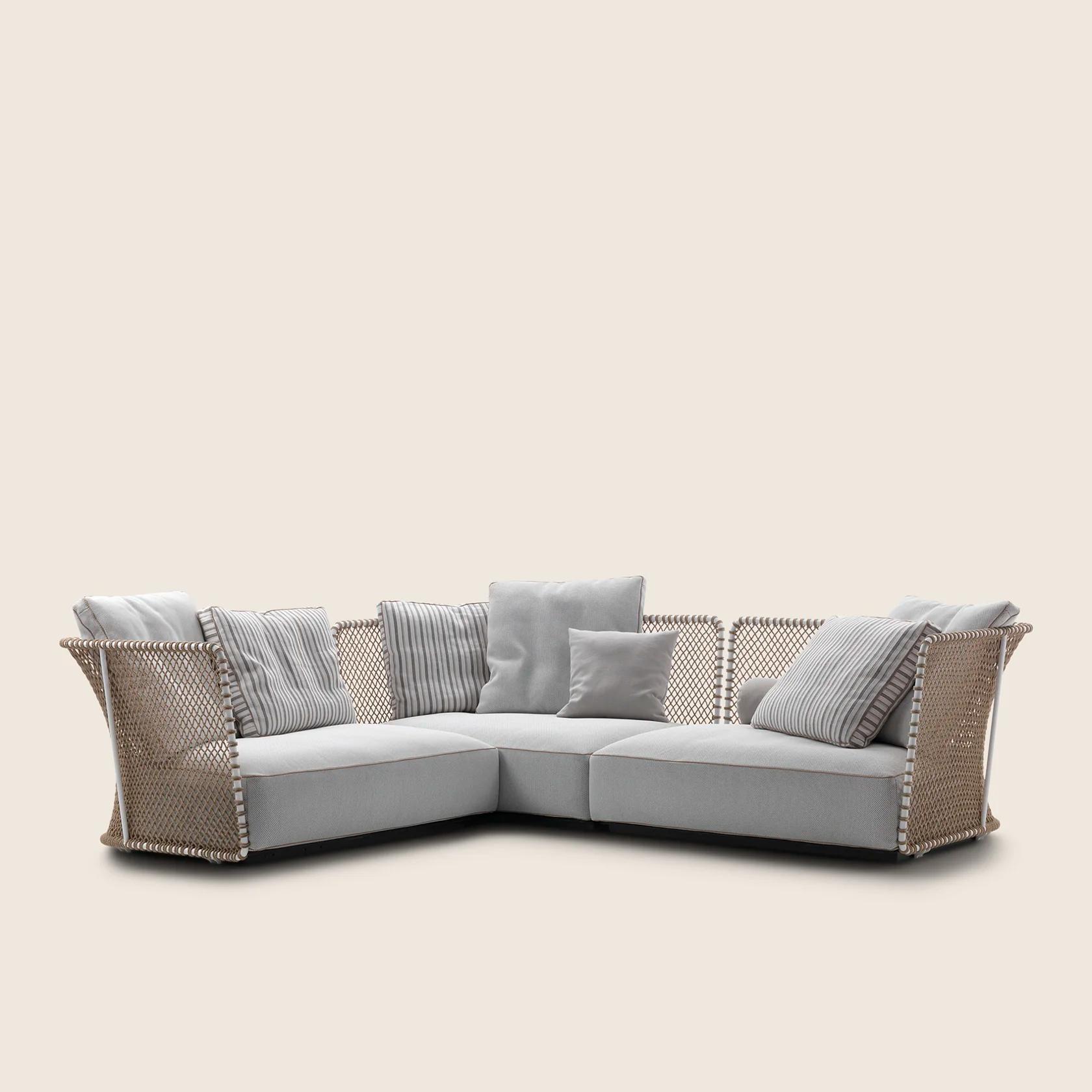02C7B0_OASIS_SOFA_06.png