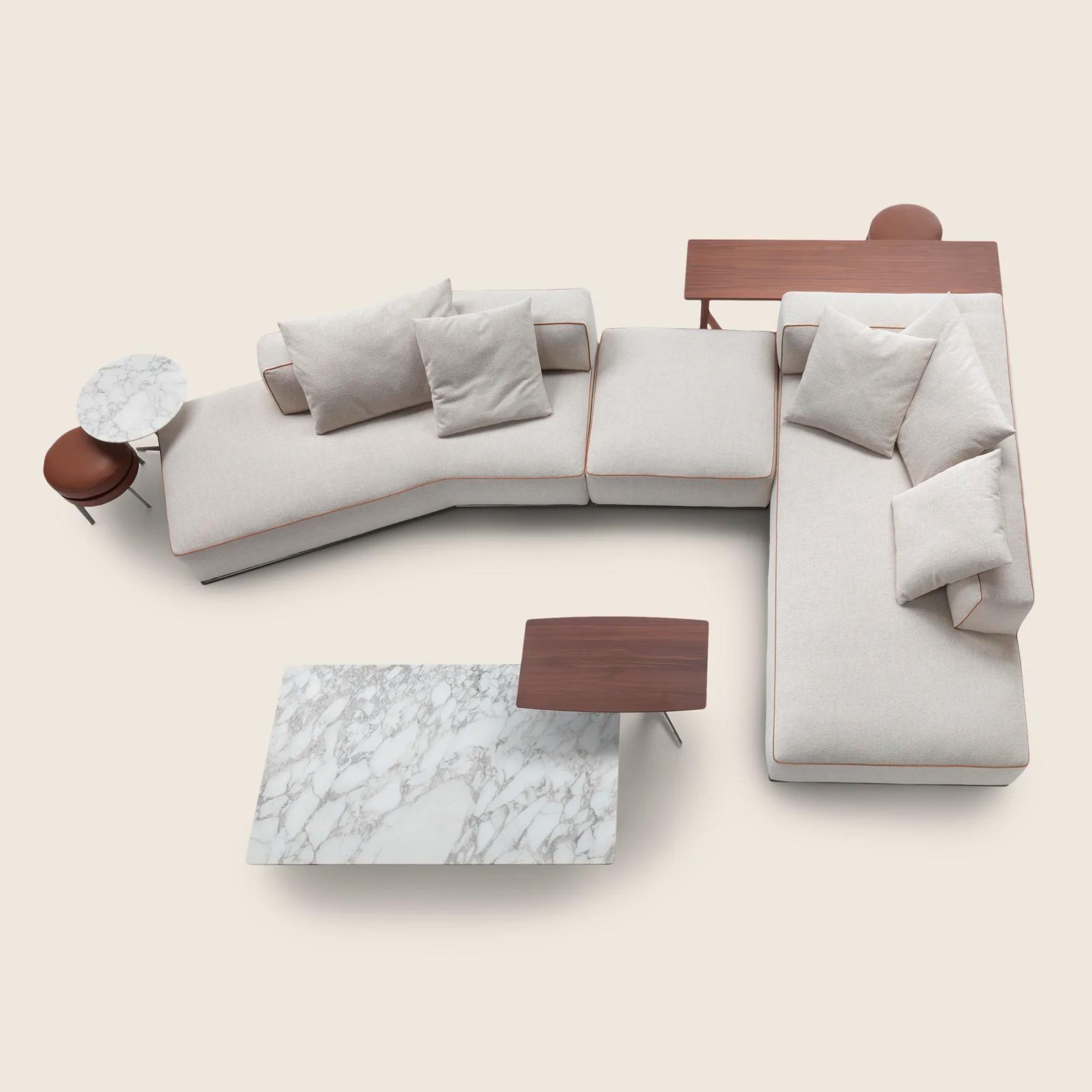 029307_PERRY_SECTIONAL_SET_02_Q.png