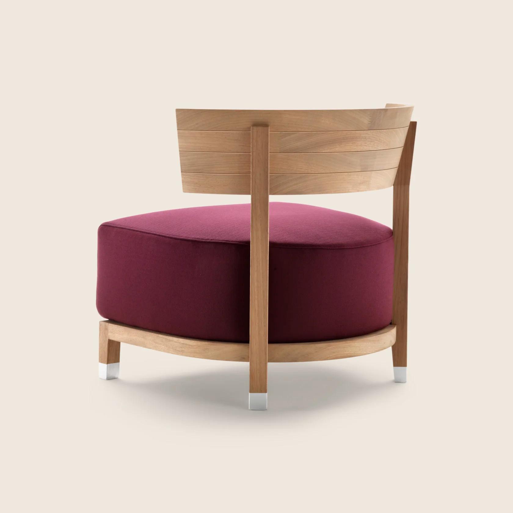 011NA1_THOMAS OUTDOOR_ARMCHAIR_03.png