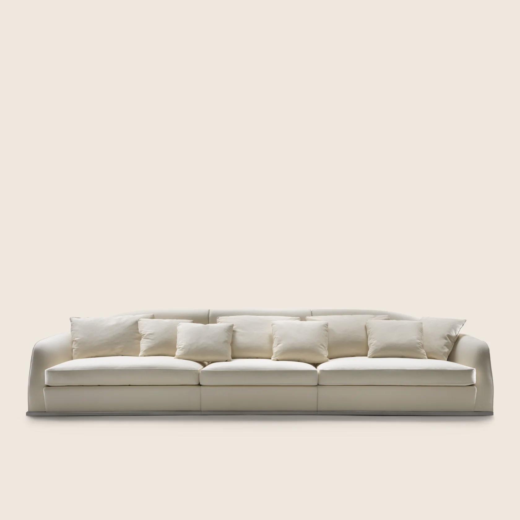 01IA06_ALFRED_SECTIONAL_03.png