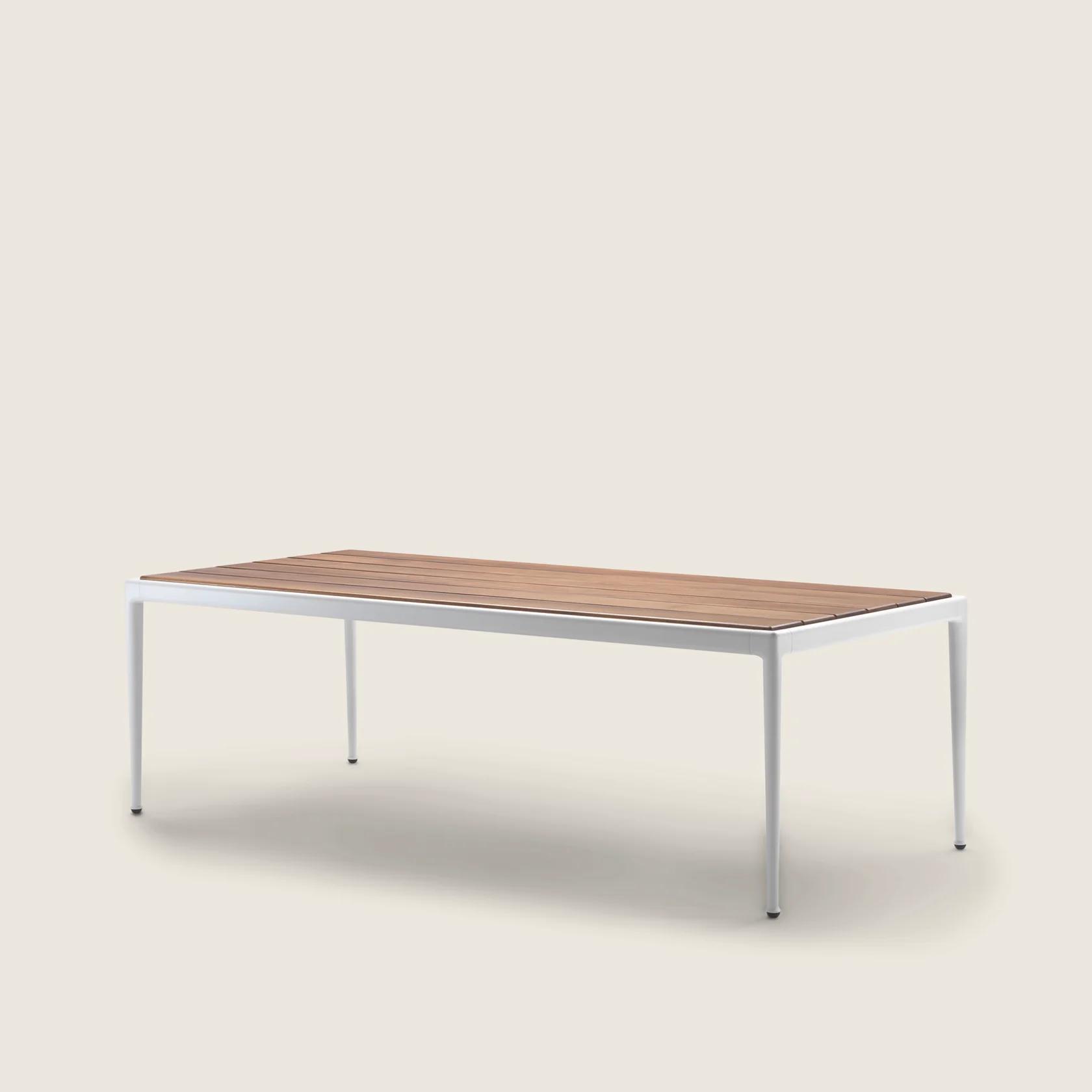 0283L0_PICO OUTDOOR_TABLE_06.png