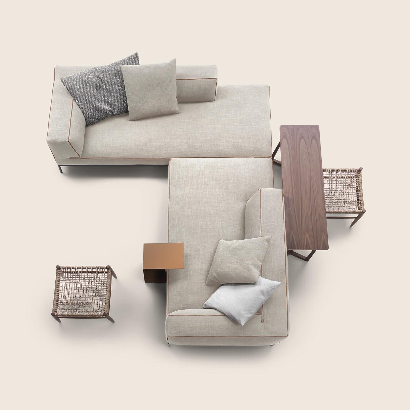02A908_PERRY UP_SECTIONAL_SET_05.png