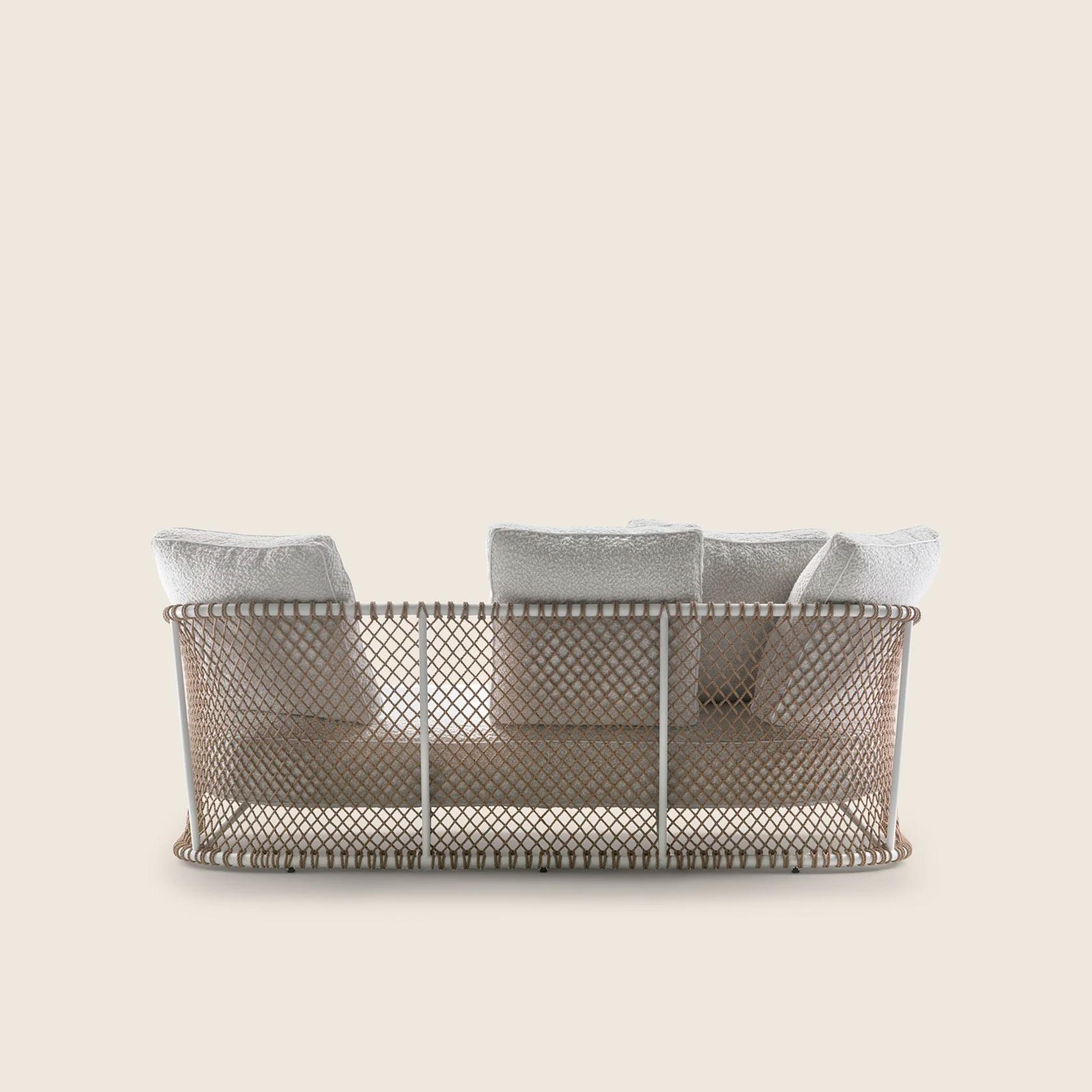 02C7A2_OASIS_SOFA_04.png