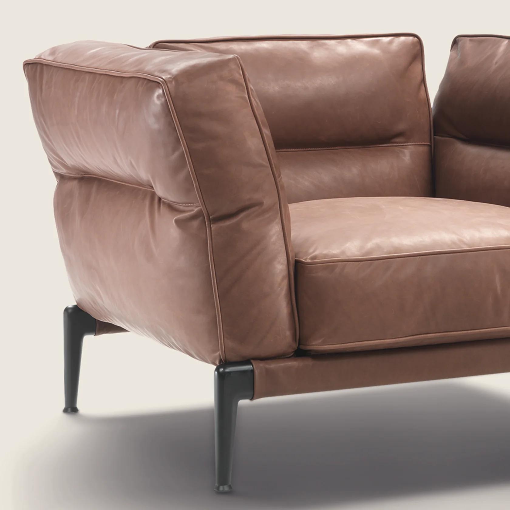 023601_ADDA_ARMCHAIR_SET_01_Q.png