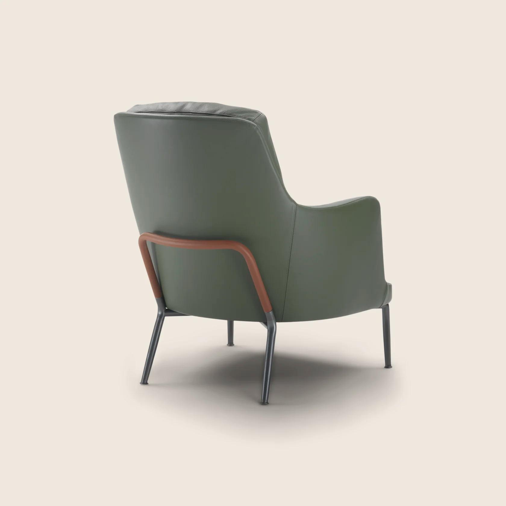 028623_MARLEY_ARMCHAIR_07.png
