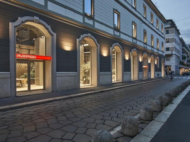 Flexform Milano Showroom from the outside
