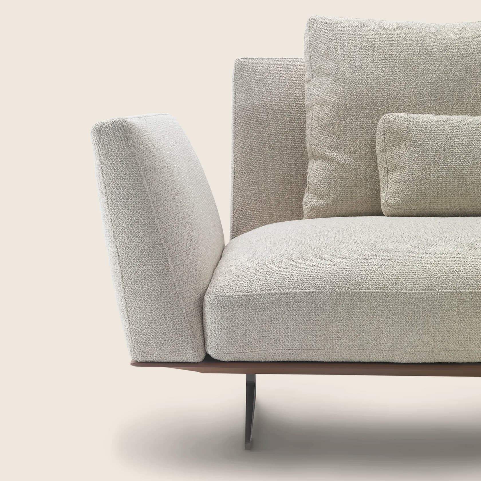 FLEXFORM_EVERGREEN_SOFA_1.png