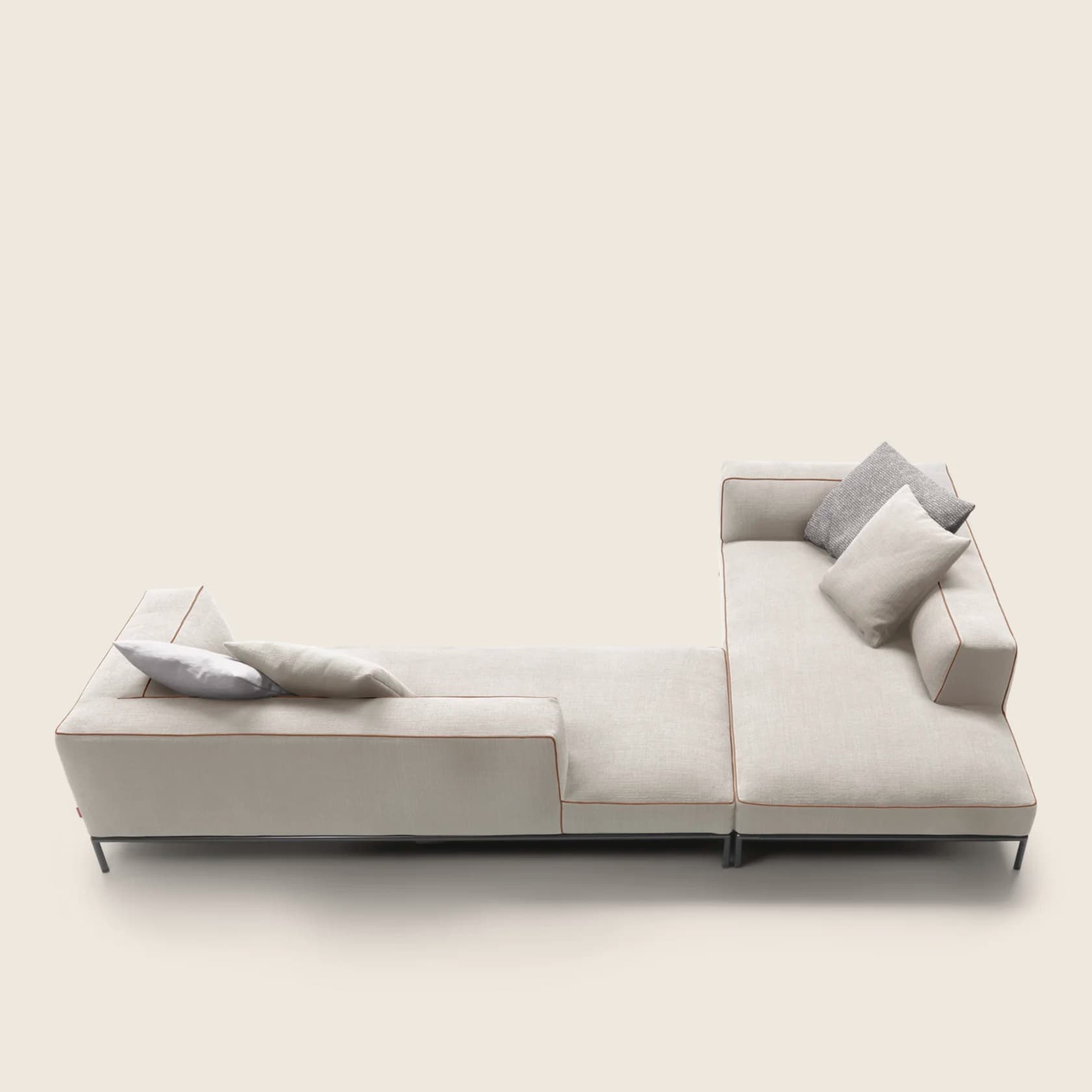 02A908_PERRY UP_SECTIONAL_03.png