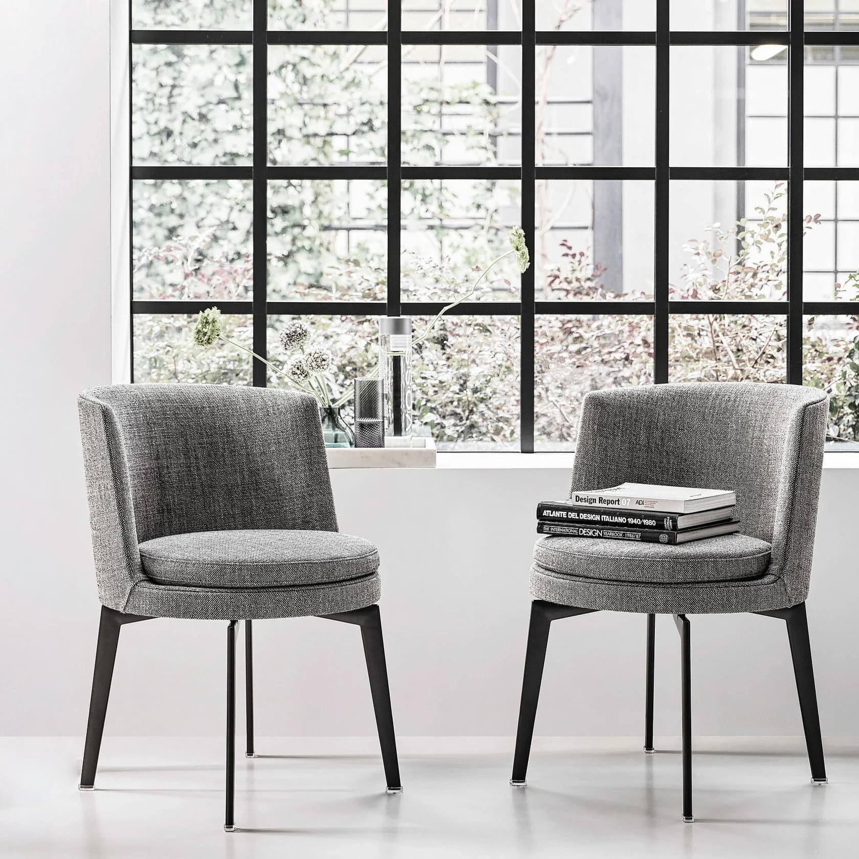014WA5_FEEL GOOD_CHAIR_SET_01_Q.jpg