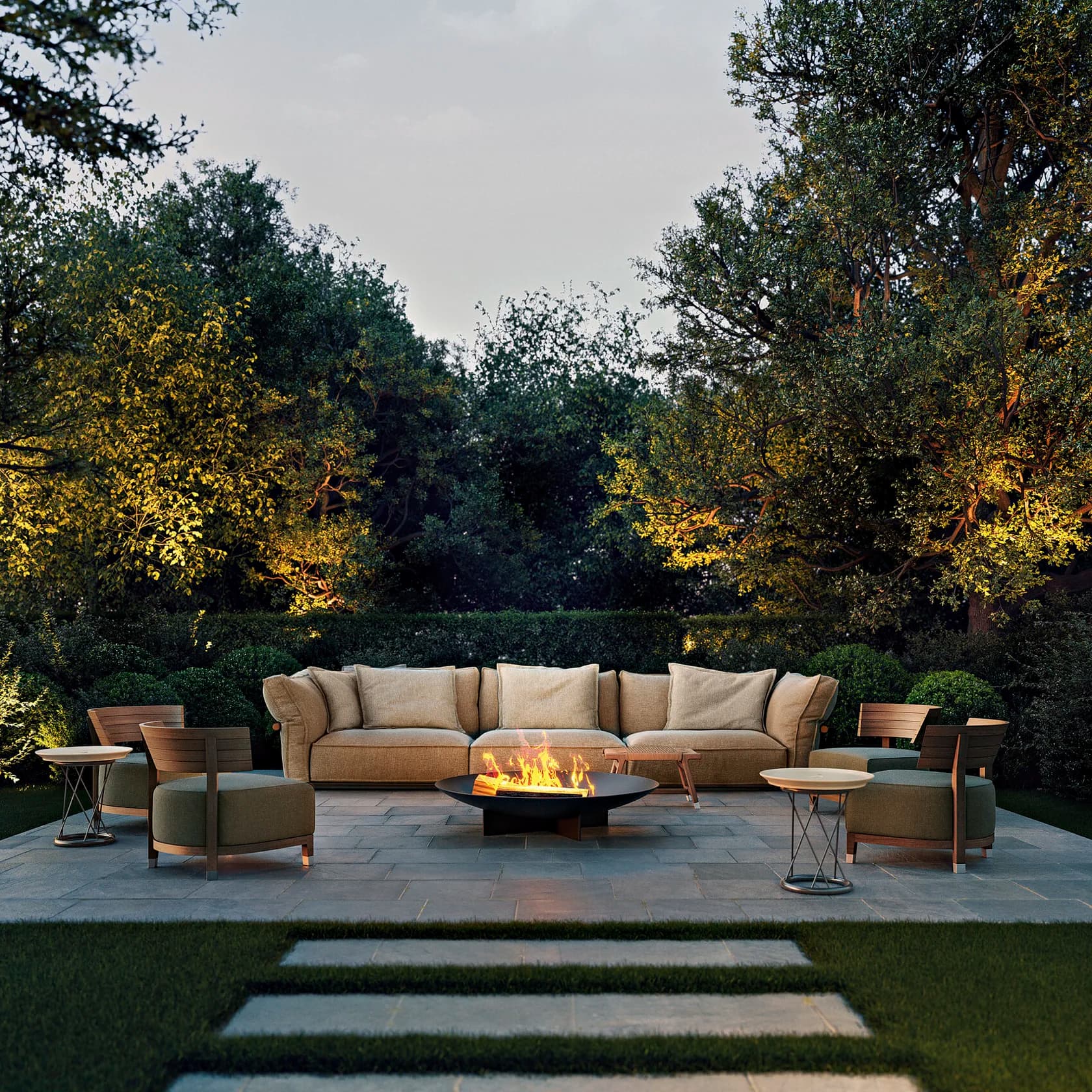 011NA1_THOMAS OUTDOOR_ARMCHAIR.jpg